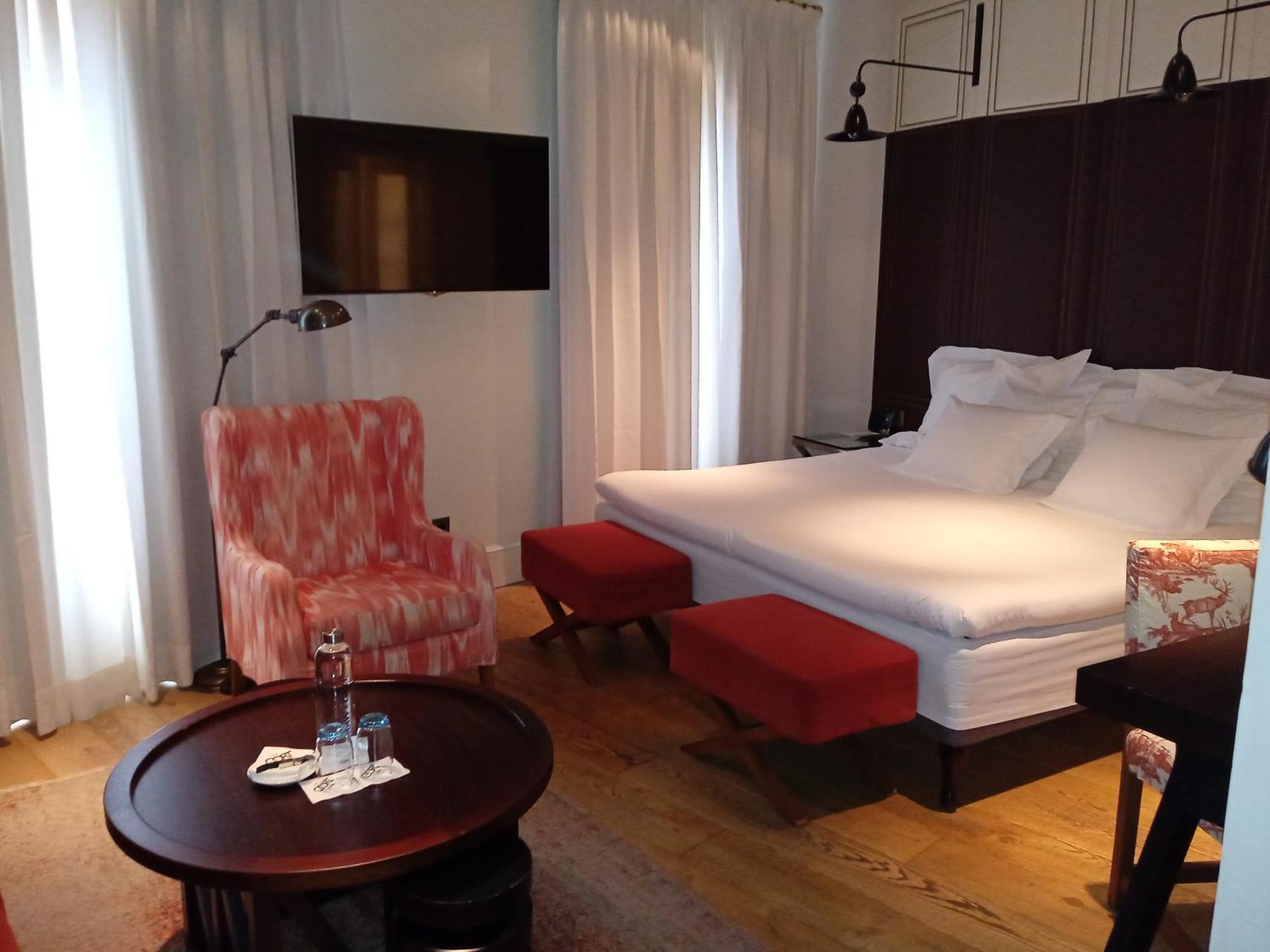 Cort Hotel 4*